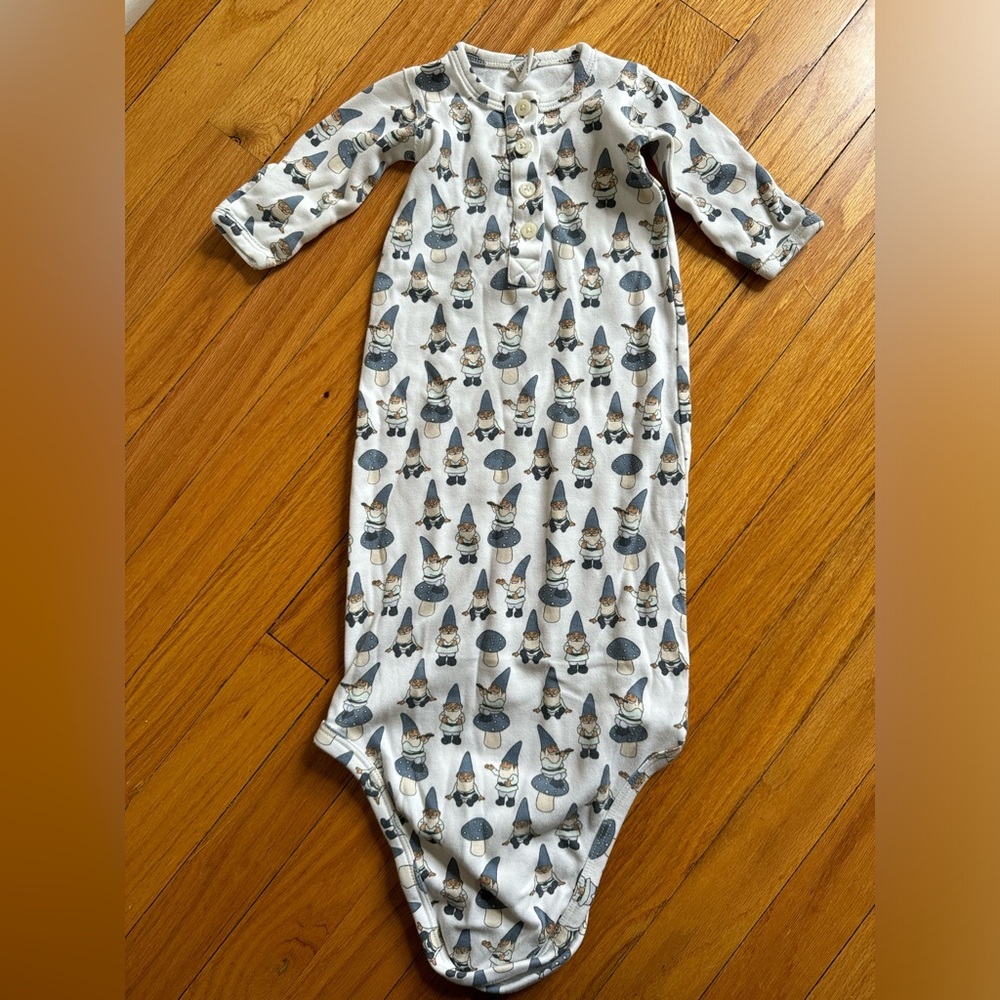 Kate Quinn Gnome Long Sleeve Nap Neck Knotted Gown